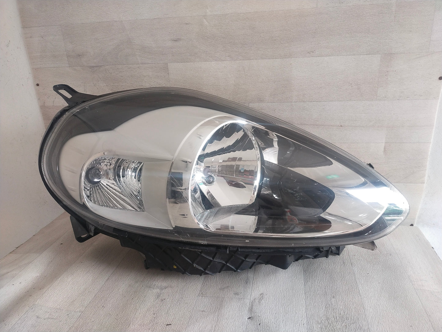 Phare optique  droit FIAT PUNTO EVO (199_)   REF 519371490