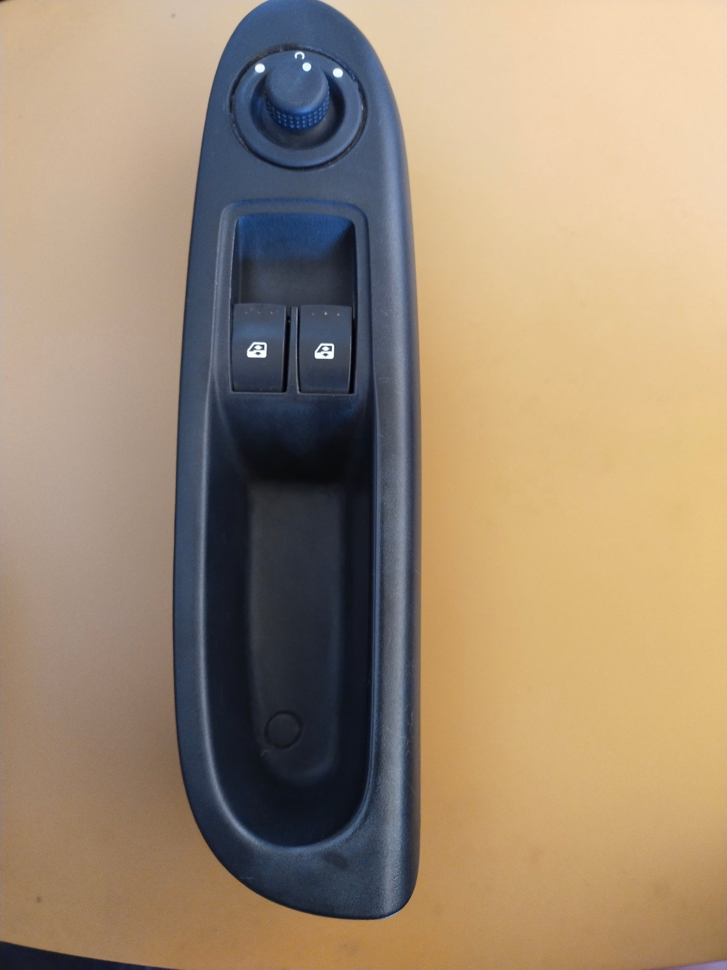 Commande interrupteur gauche bouton rétro 8 broches Renault Clio 2 phase 2  Réf: 8200084008
