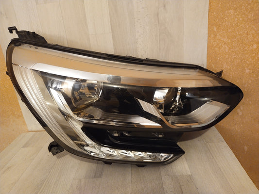 Phare optique droit Renault Mégane 4 
réf 260102555R