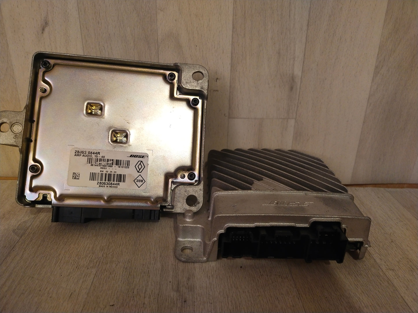 Amplificateur audio Bose pour Renault neuf réf 280630844R