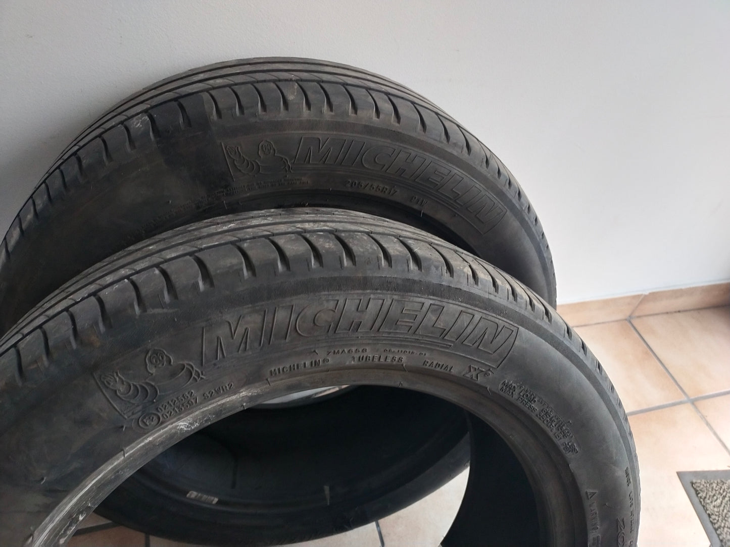 Pneus Michelin 1 mèche 205/55R17