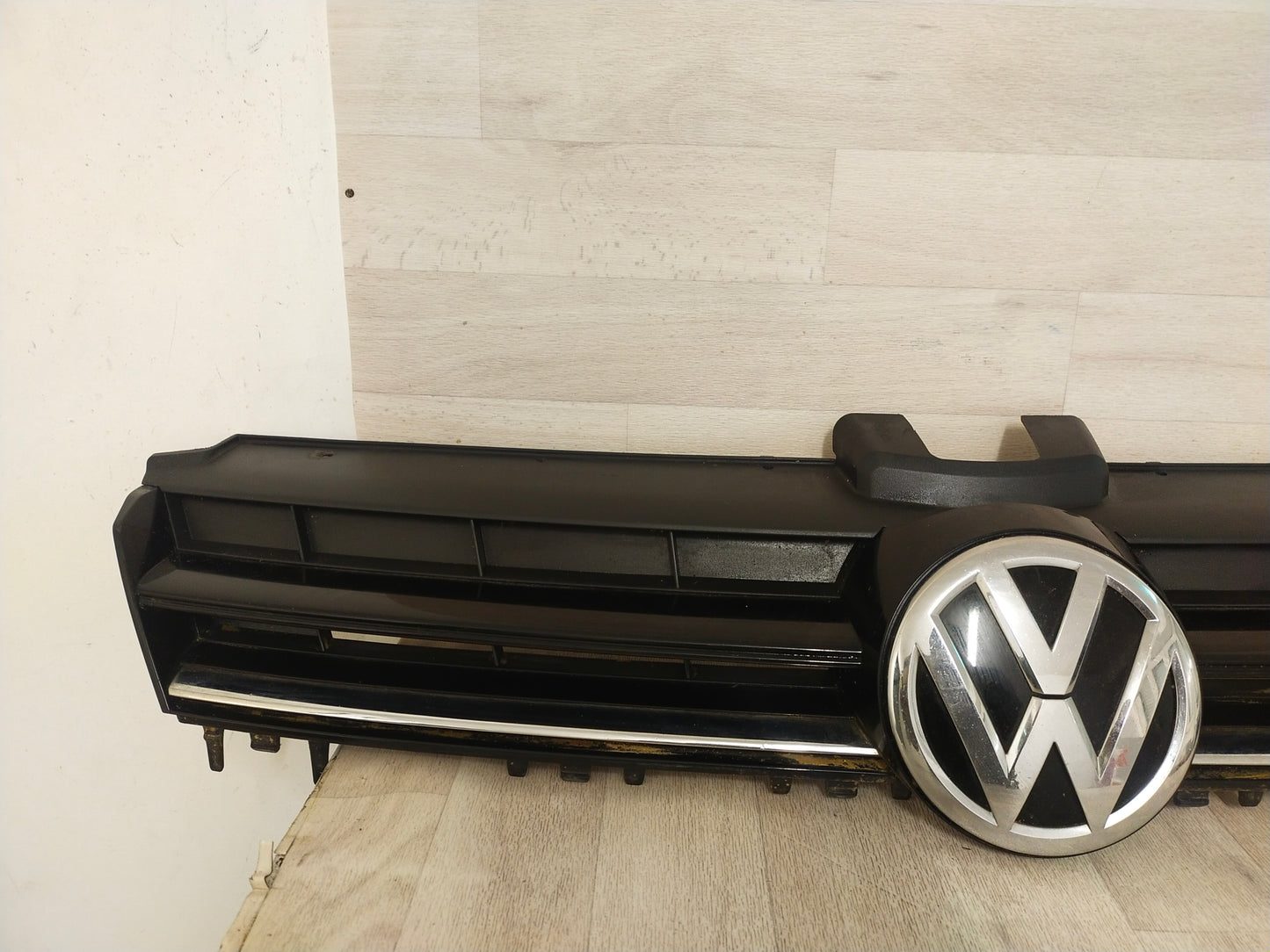 calandre grille de pare choc Volkswagen Golf VII 2013 ref 5G0853653E