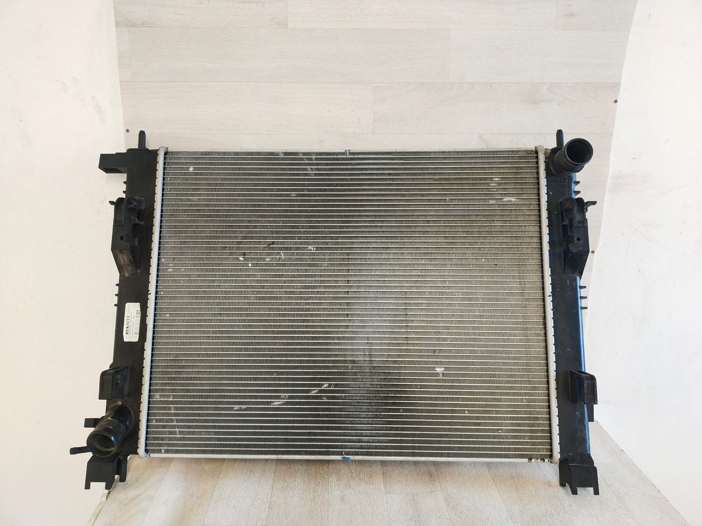 Radiateur DE REFROIDISSEMENT Renault Clio 4 Ref 214107326R